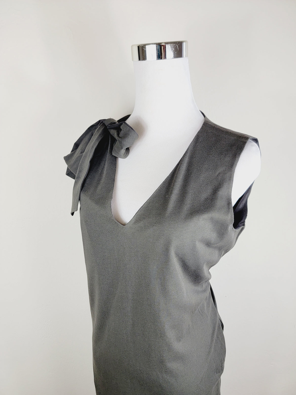 Vestido jersey escote pico lazo hombro con bolsillos Calidad Premium