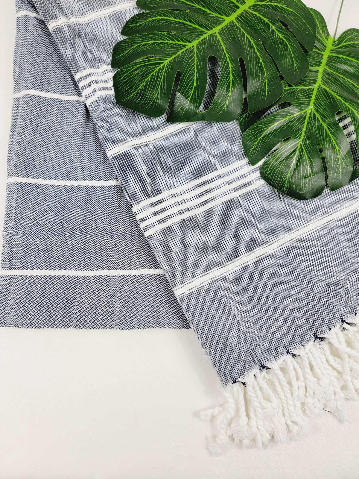Serviette à séchage rapide facile à transporter 70 x 36 – bleu marine foncé