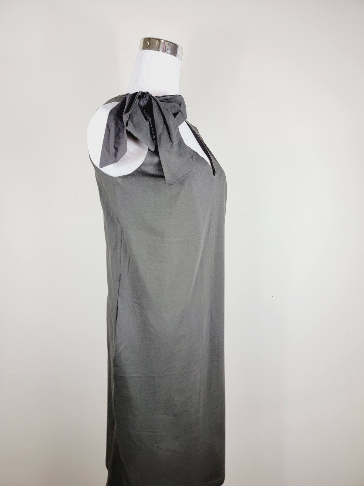Vestido jersey escote pico lazo hombro con bolsillos Calidad Premium