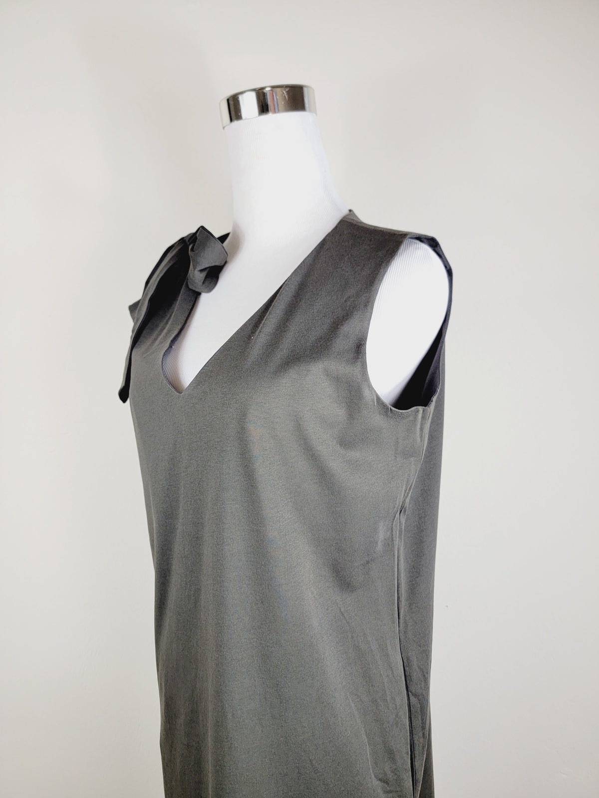 Vestido jersey escote pico lazo hombro con bolsillos Calidad Premium