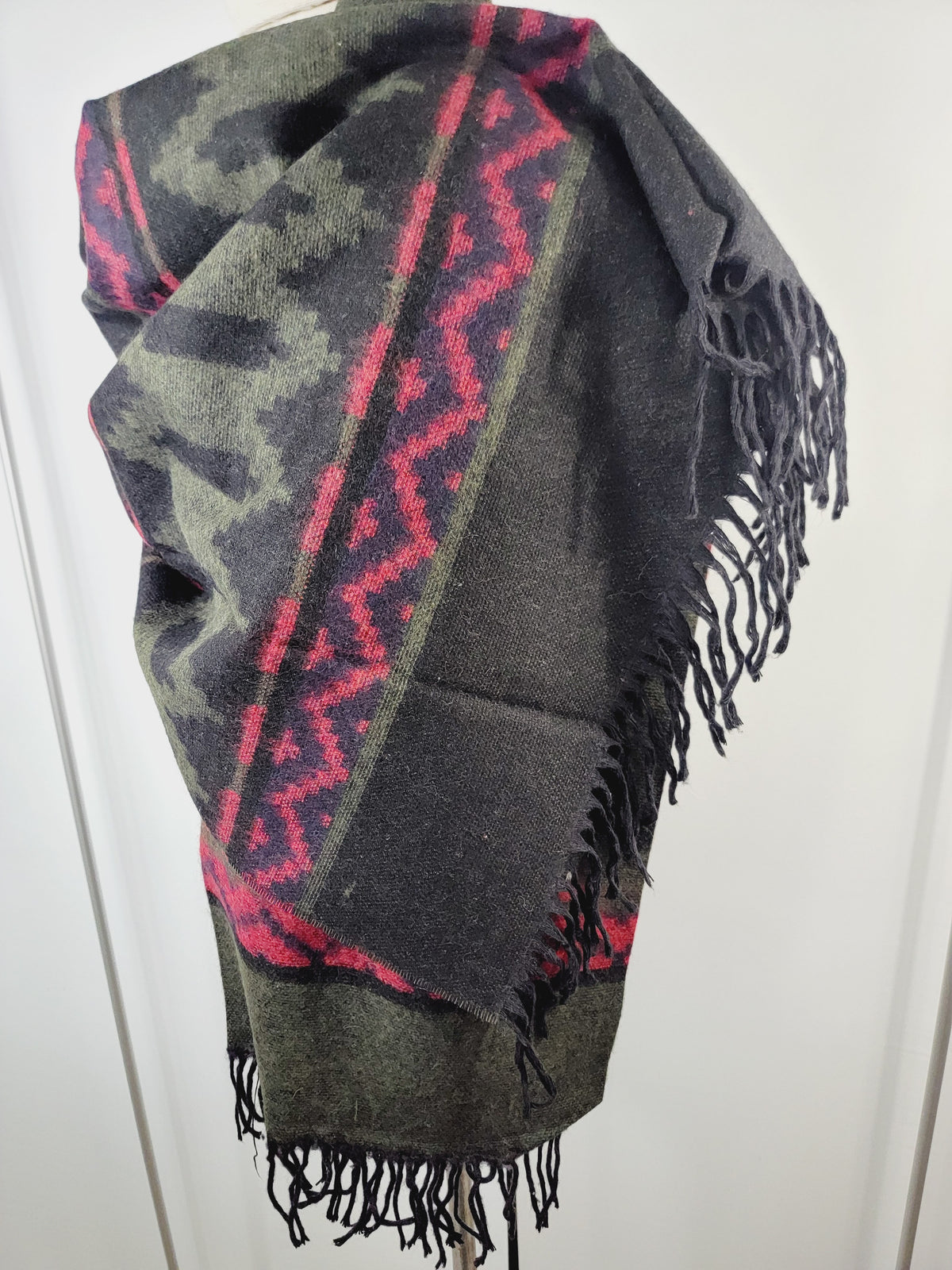 Écharpe, châle, couvre-chef unisexe ultra doux – vert/noir