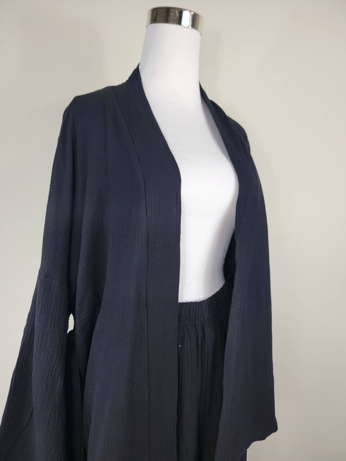 Breathable Muslin Set for Women, Versatile Everyday Wear, Black