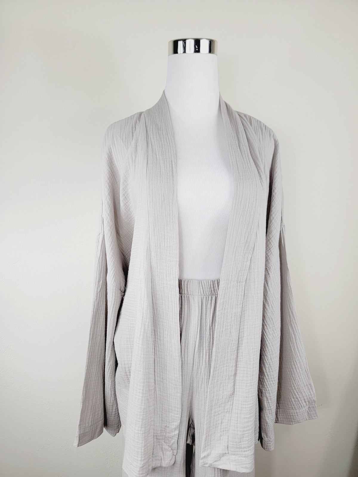 Breathable Muslin Set for Women, Versatile Everyday Wear, Gray