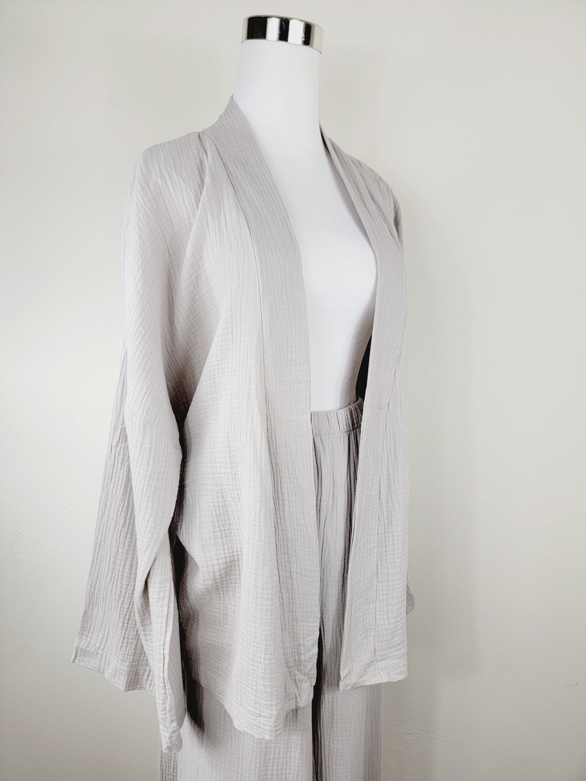 Breathable Muslin Set for Women, Versatile Everyday Wear, Gray