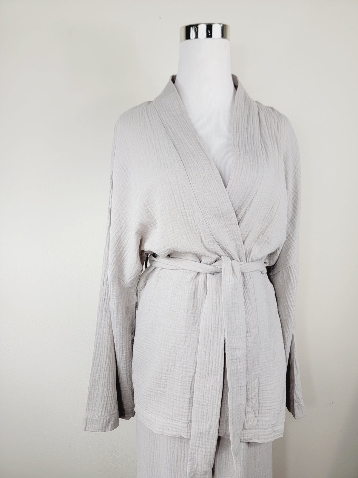 Breathable Muslin Set for Women, Versatile Everyday Wear, Gray