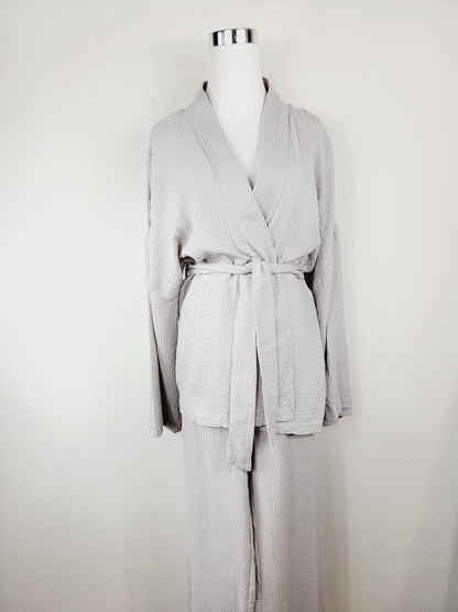 Breathable Muslin Set for Women, Versatile Everyday Wear, Gray
