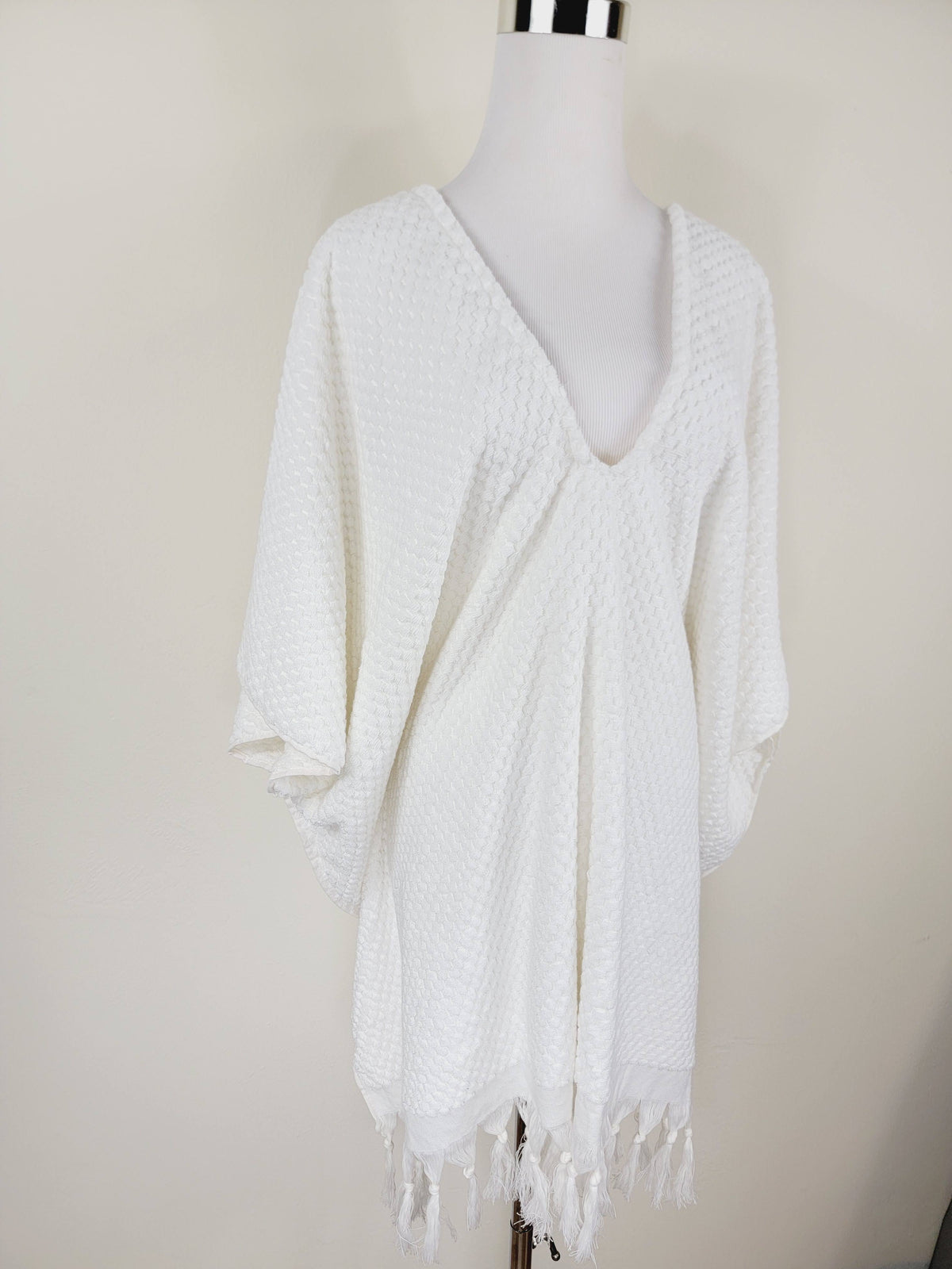 Paréo de plage taille unique – parfait pour la plage, blanc avec pompons