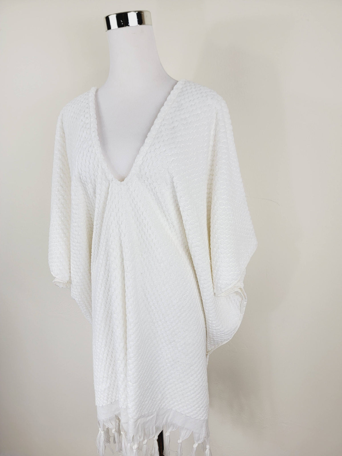 Paréo de plage taille unique – parfait pour la plage, blanc avec pompons