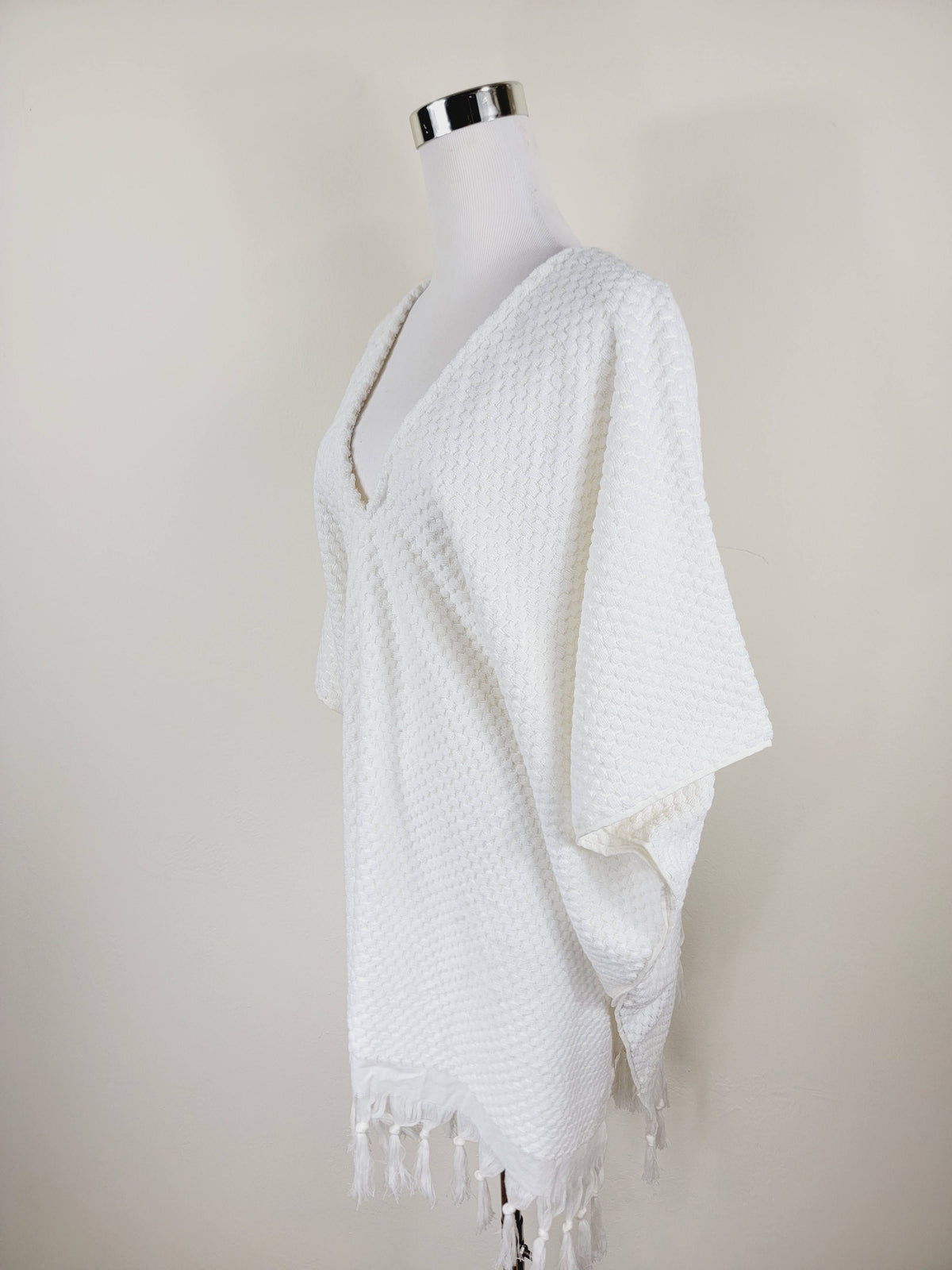 Paréo de plage taille unique – parfait pour la plage, blanc avec pompons