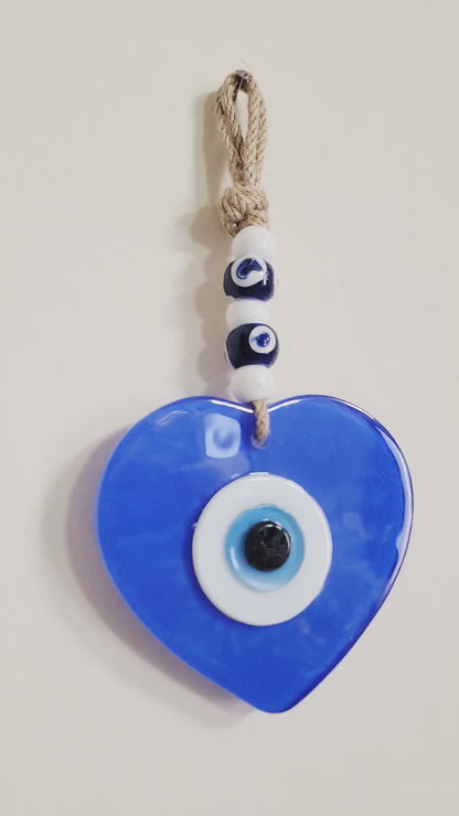 Décoration murale cœur bleu Nazar en verre fait main contre le mauvais œil
