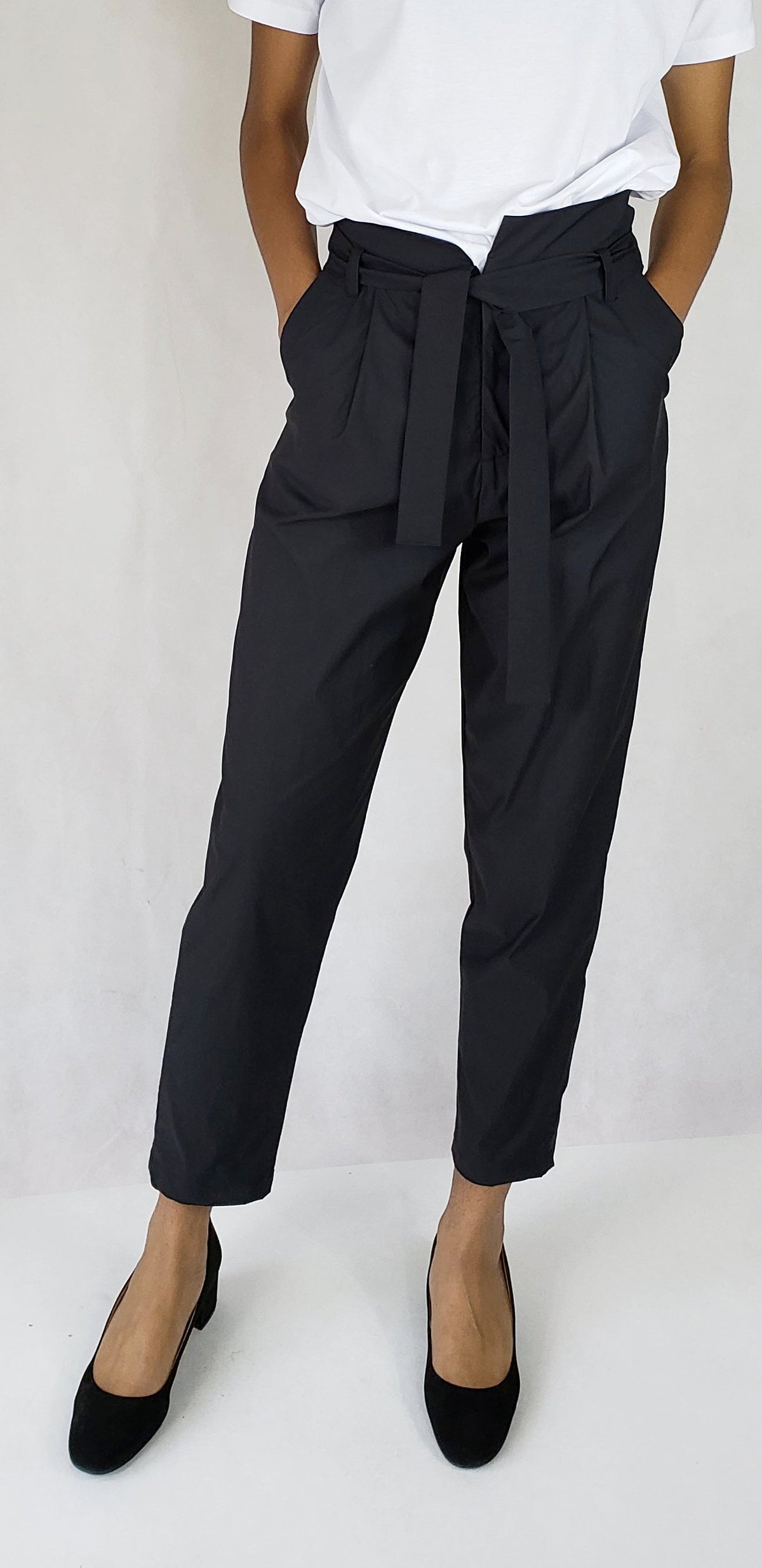 HIGH WAISTED TROUSERS WITH PLEATS - EEBRU