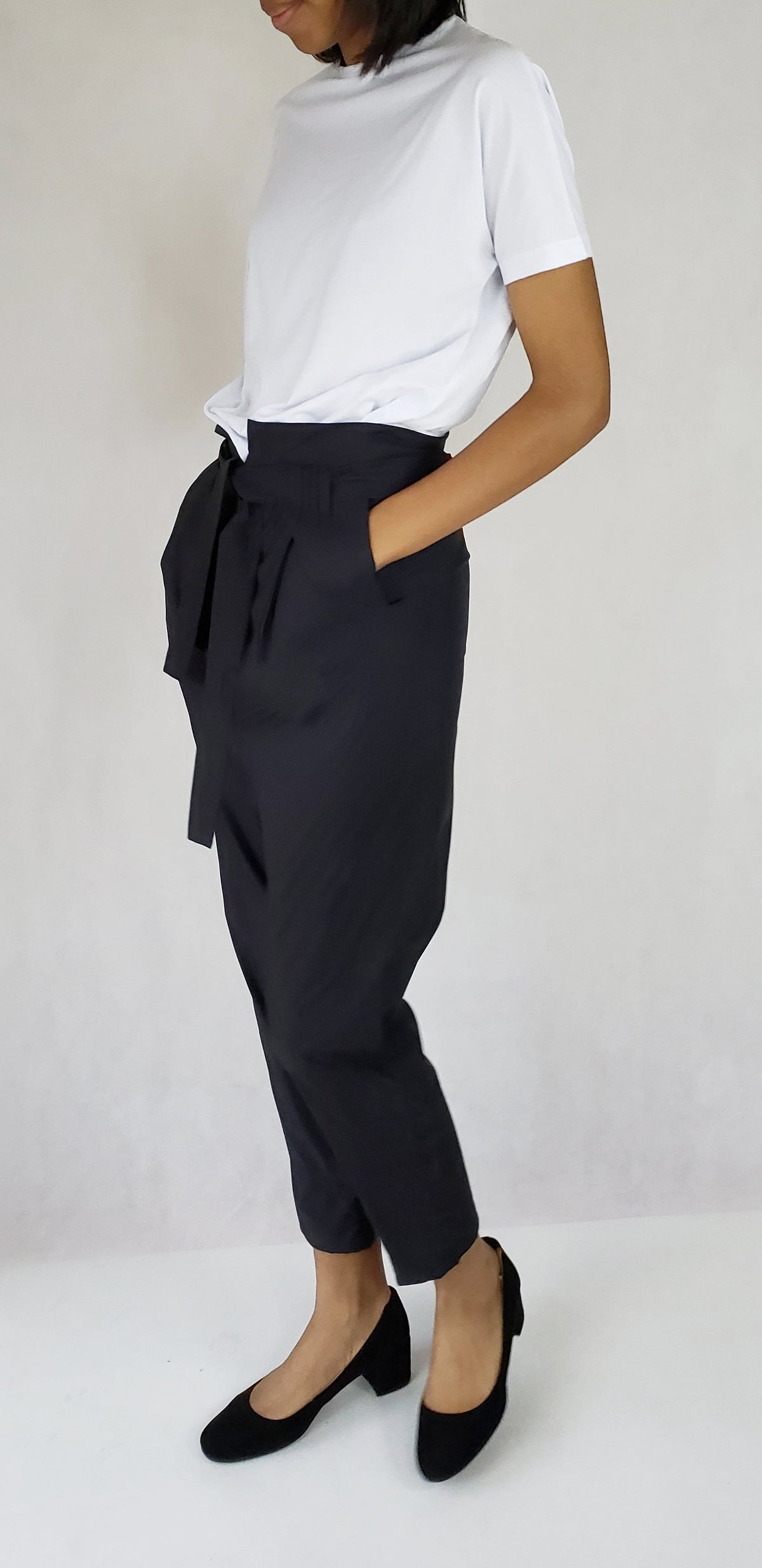 HIGH WAISTED TROUSERS WITH PLEATS - EEBRU