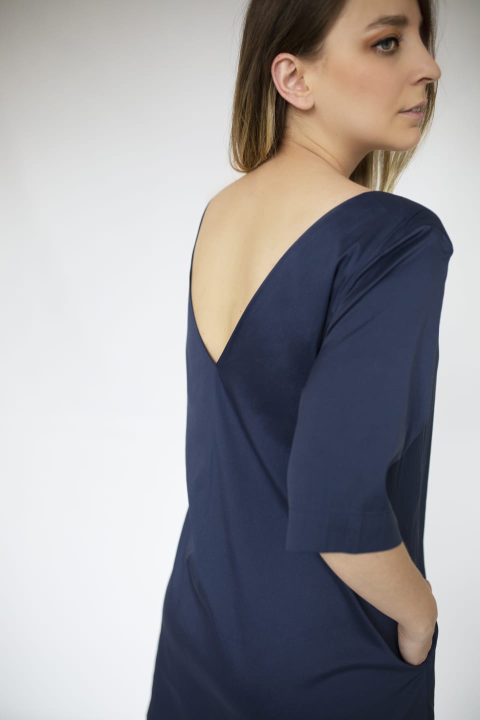 CRISP COTTON SHORT SLEEVE DRESS - EEBRU