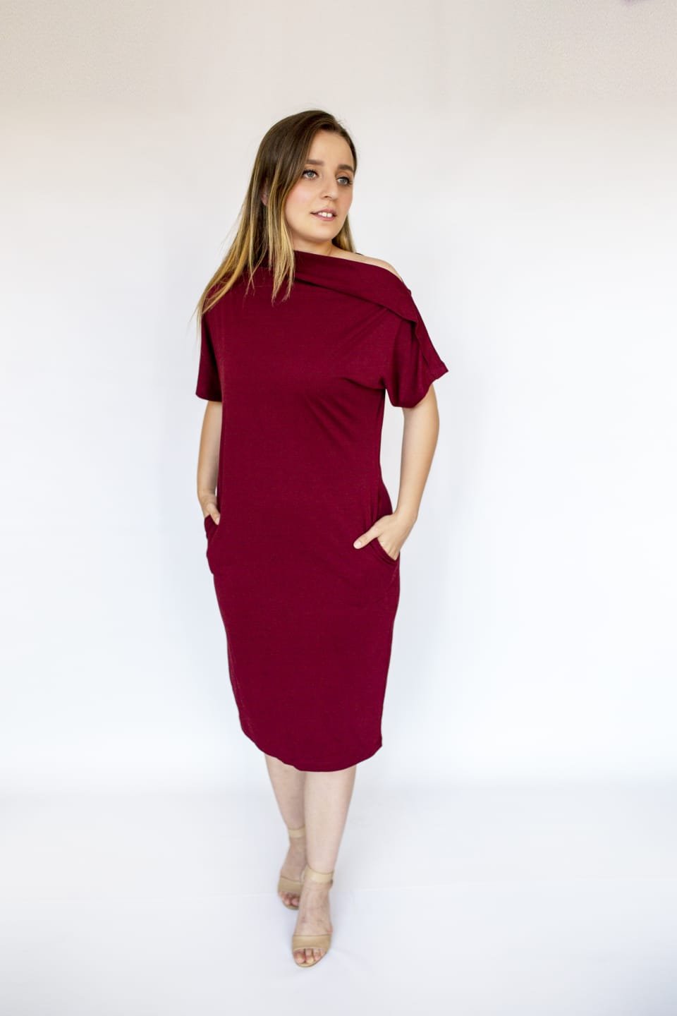 BURGUNDY DRAPPED-NECK JERSEY DRESS - EEBRU
