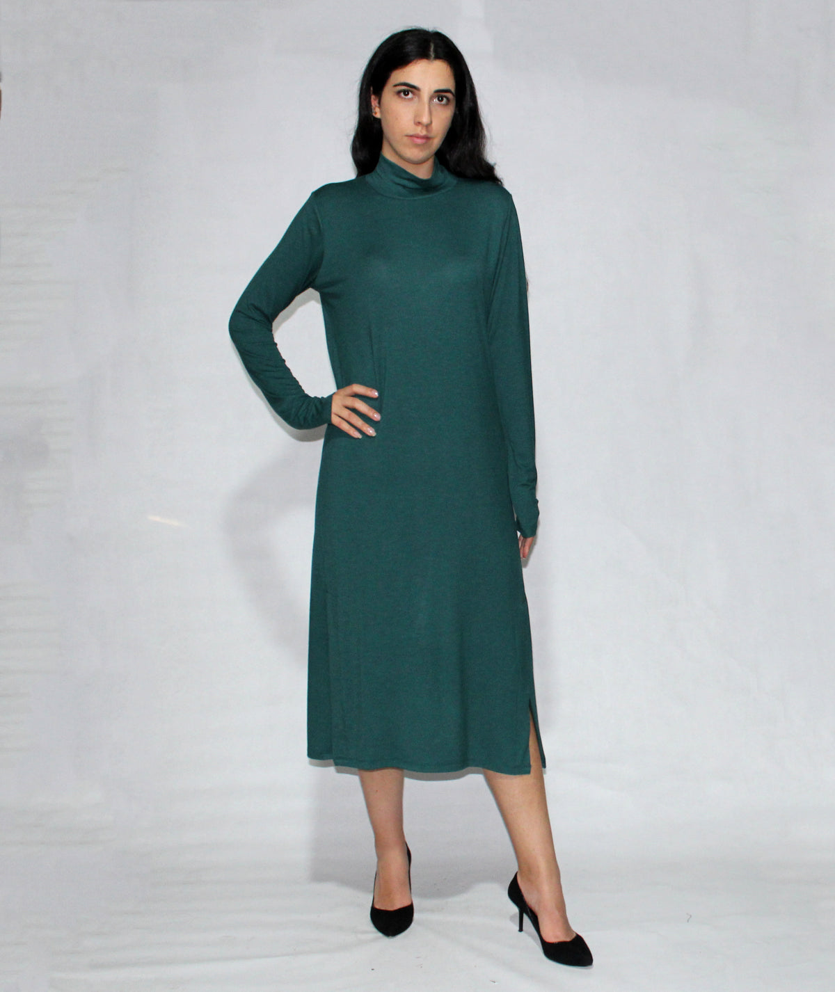 BLACK DRESS LONG SLEEVE TURTLE NECK WITH SIDE SLITS - EEBRU