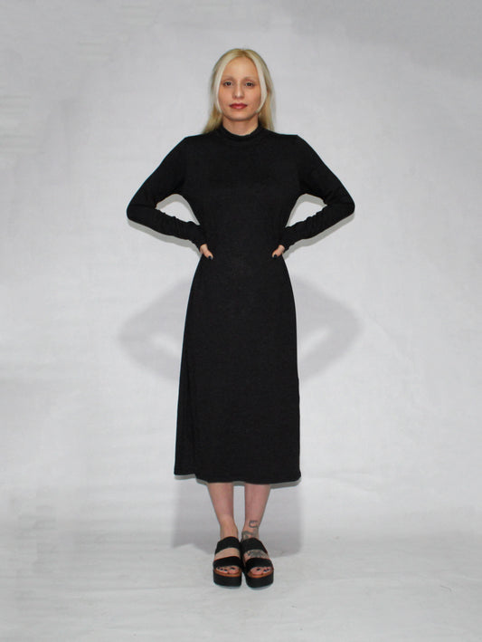 BLACK DRESS LONG SLEEVE TURTLE NECK WITH SIDE SLITS - EEBRU