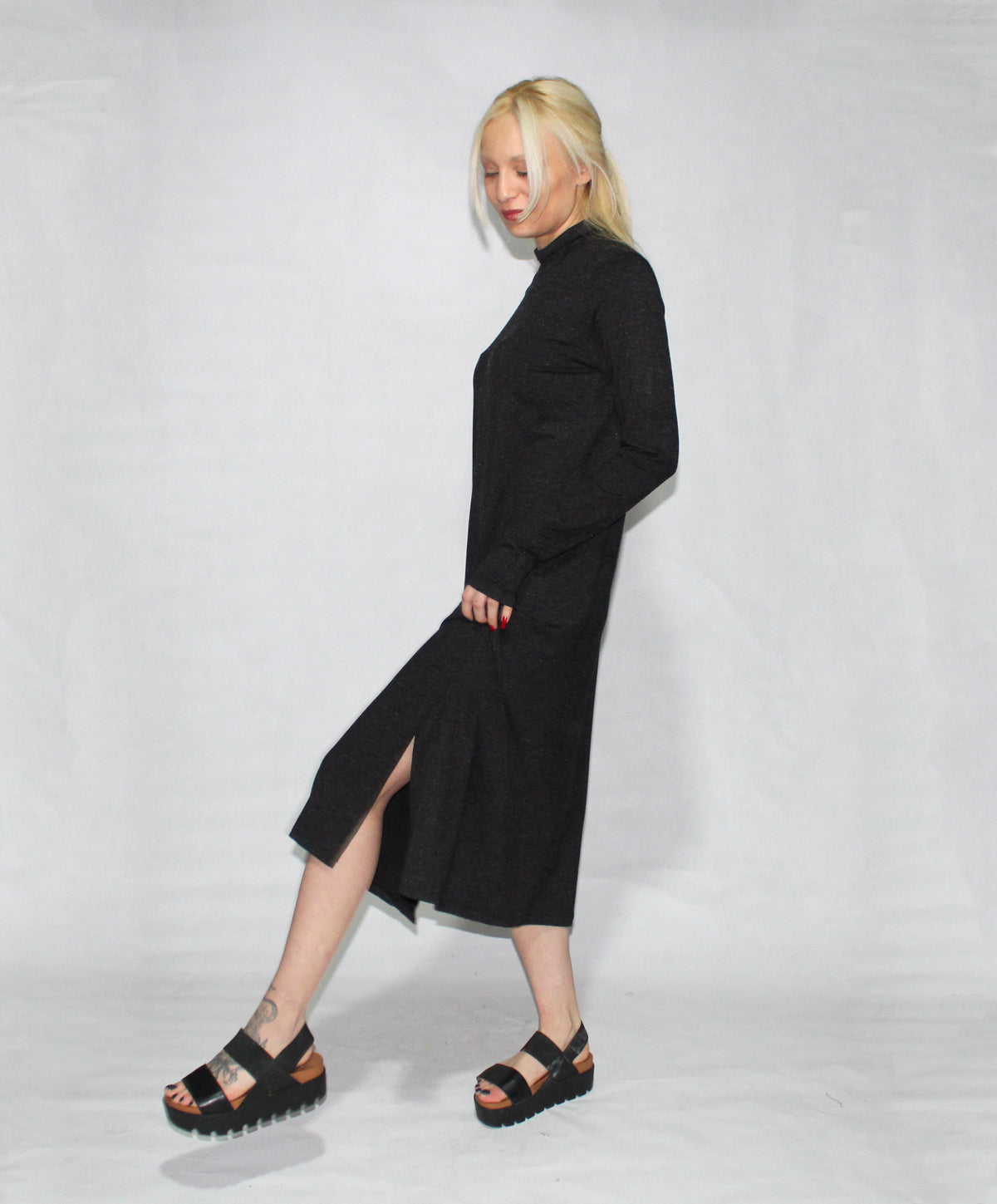 TURTLE NECK Black dress - EEBRU