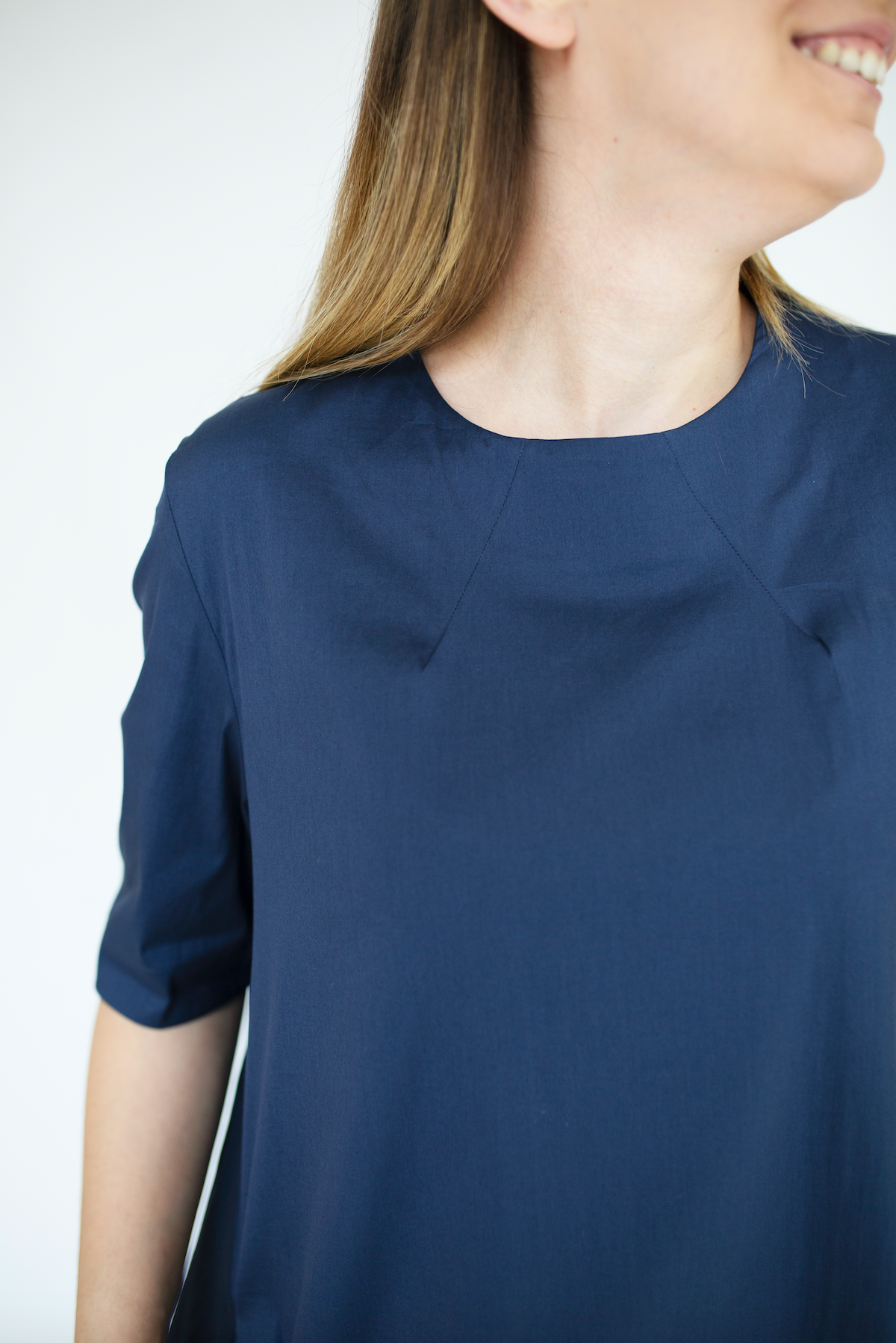 DRESS WITH PLEATED BACK - EEBRU
